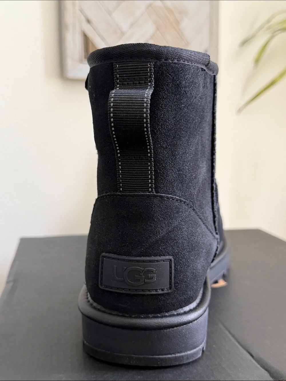 NIB UGG Classic Mini GTX Black Boot Size 7